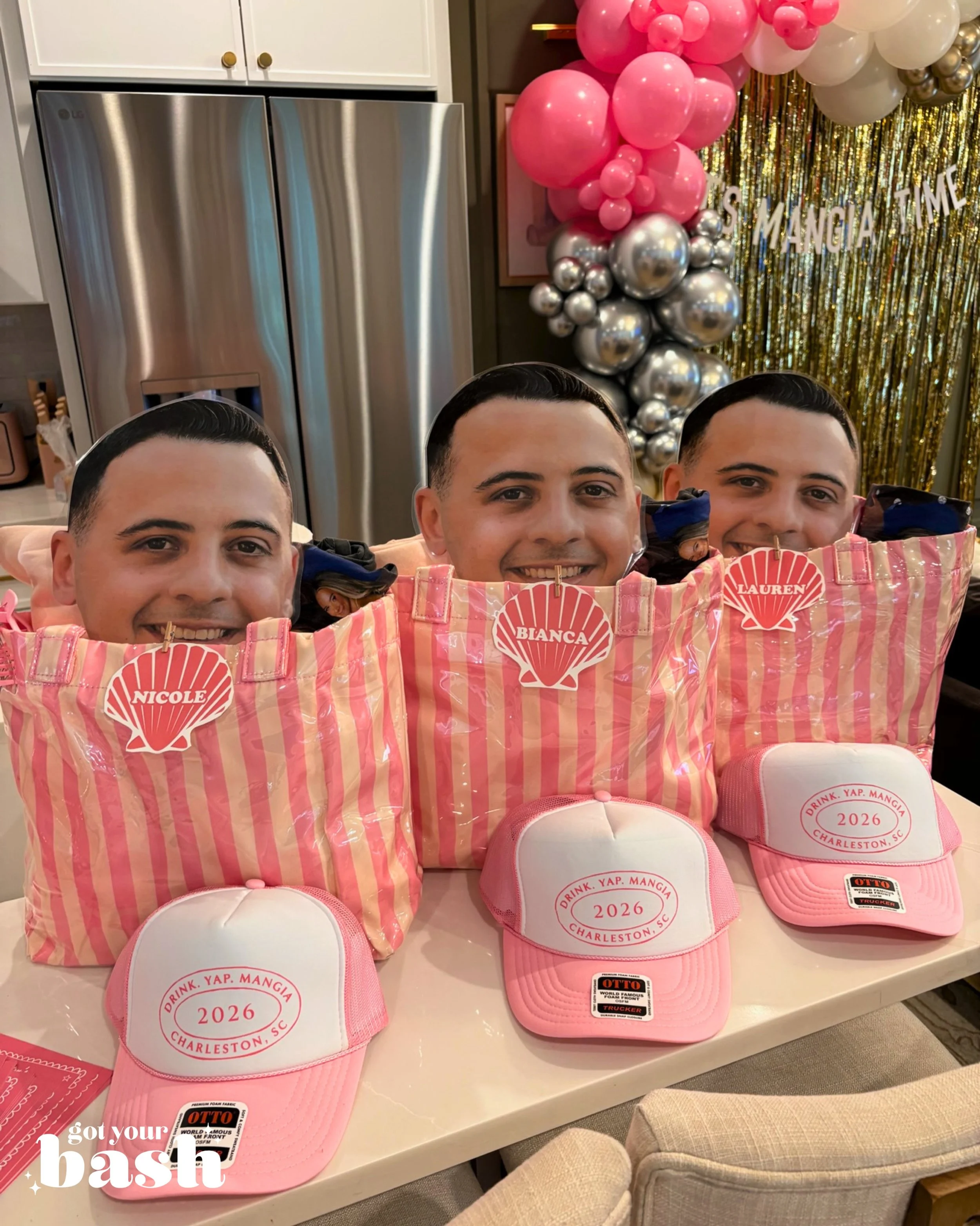 Loving these pink details 💕✨ 

From the decor to the custom napkins and everything in between, we brought it all together for this one.

If you&rsquo;re looking for a team that plans it all for you, that&rsquo;s us. And if you just need partial plan