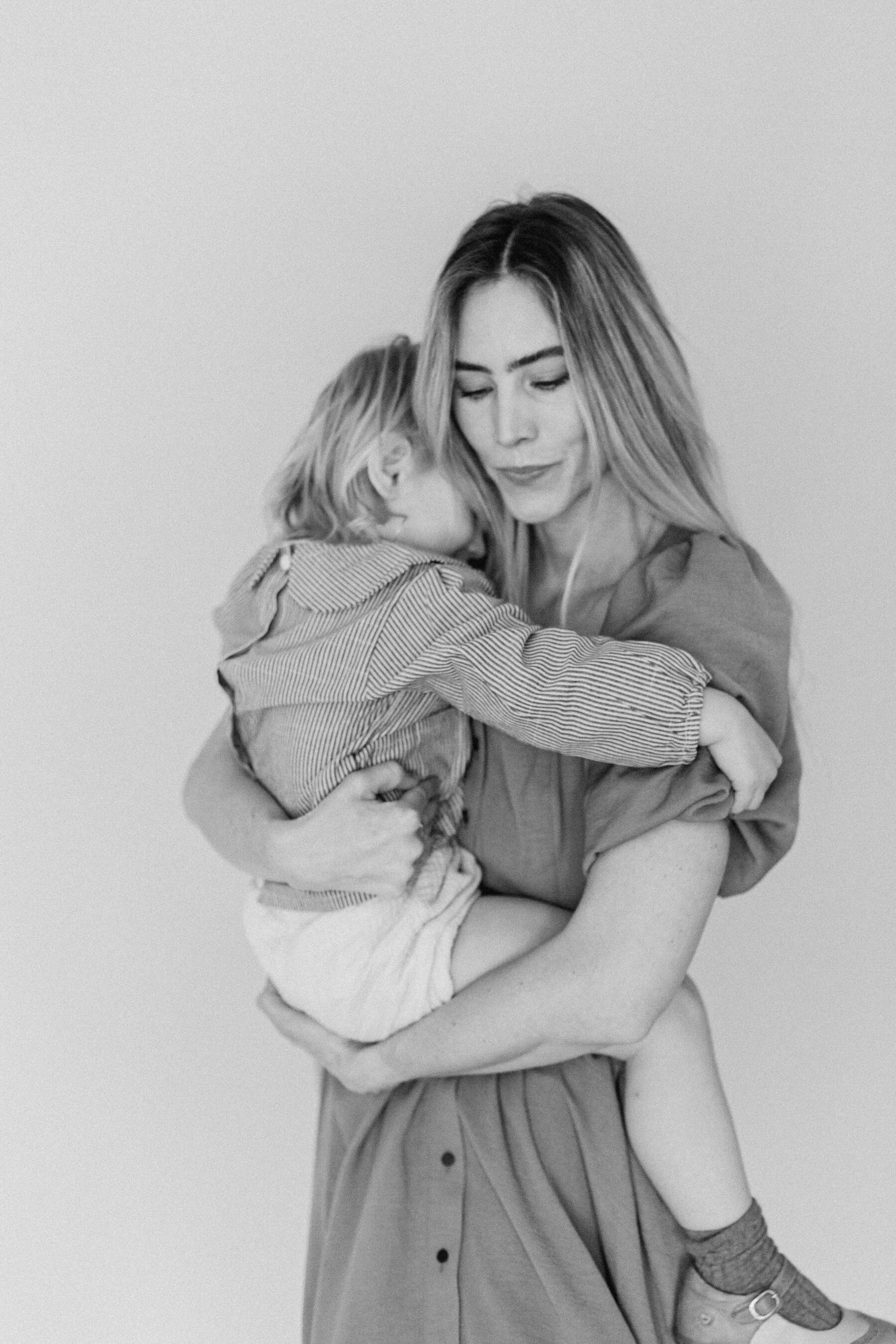 Darais-Family-BW-222.jpg