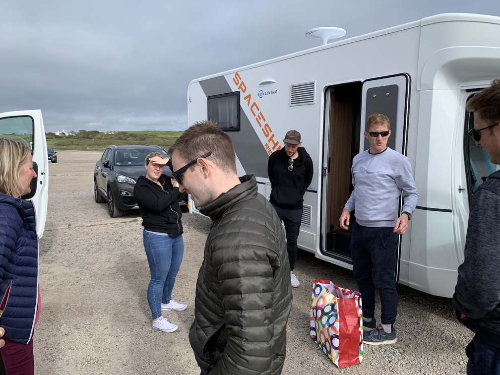 Preparing the Support Vehicles from Spaceships Rentals for LEJOG Attempt for JamesRunsFarcom.jpg