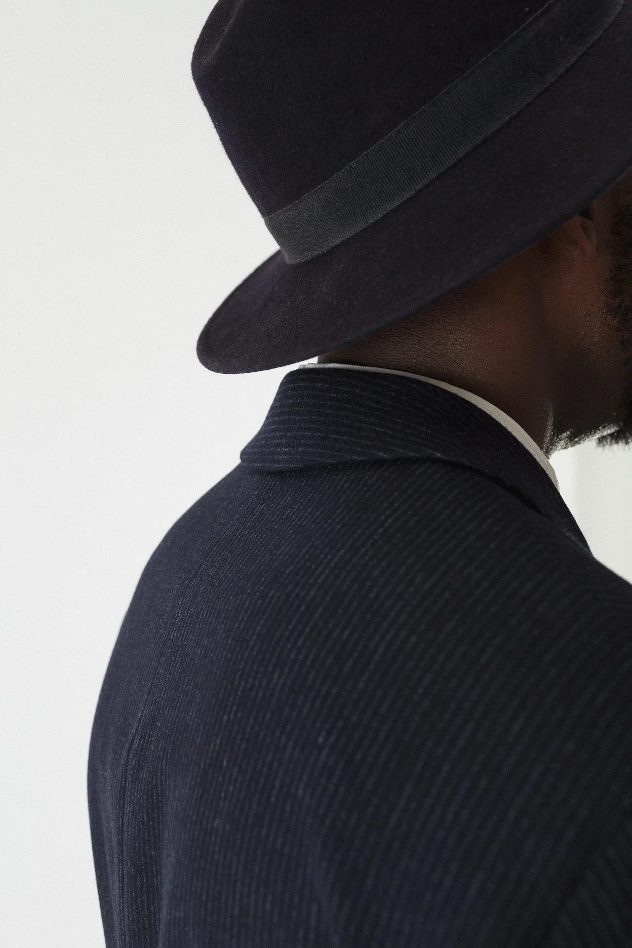 marius_paris:lookbook:suit_jacket:half_long_blue_wool_suit_jacket_3.jpg