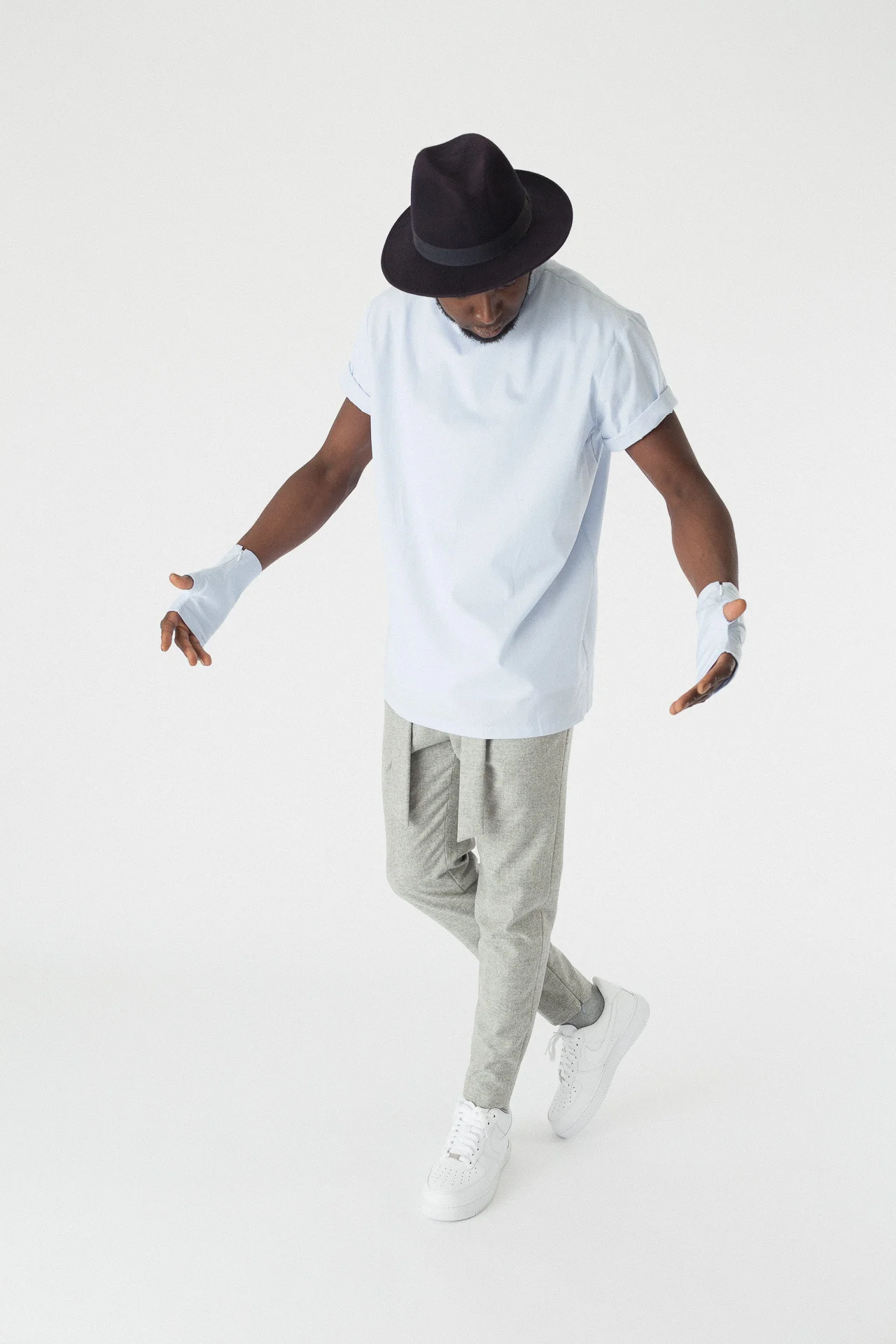 marius_paris:lookbook:tshirt:oversized_blue_coton_boxing_tshirt_2.jpg