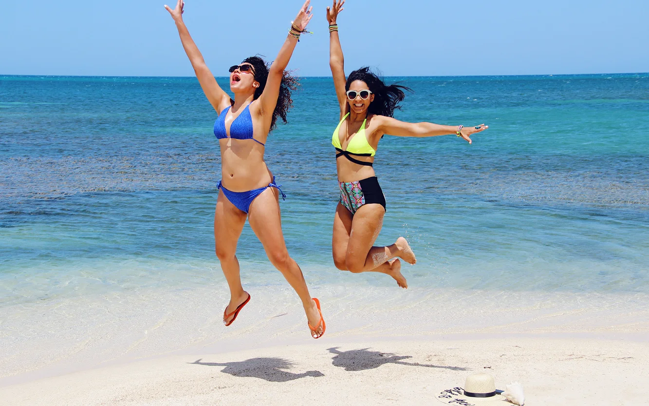 Un Viaje En Bote A La Playa "Los Corbanitos" // En este momento, El Corbanitos es una playa desolada en Baní, pero promete ser la nueva atracción turística en la República Dominicana en los próximos años.