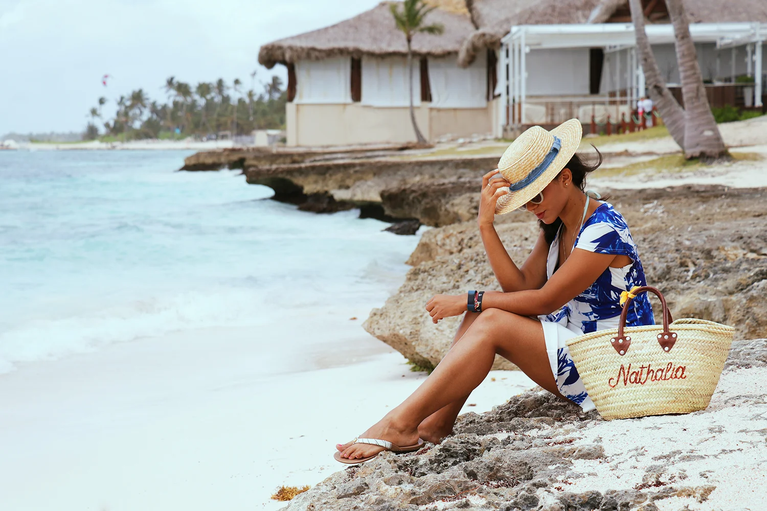 El verano está al doblar de la esquina, por lo que te muestro opciones para sobrevivir las altas temperaturas con vestidos ligeros estampados.