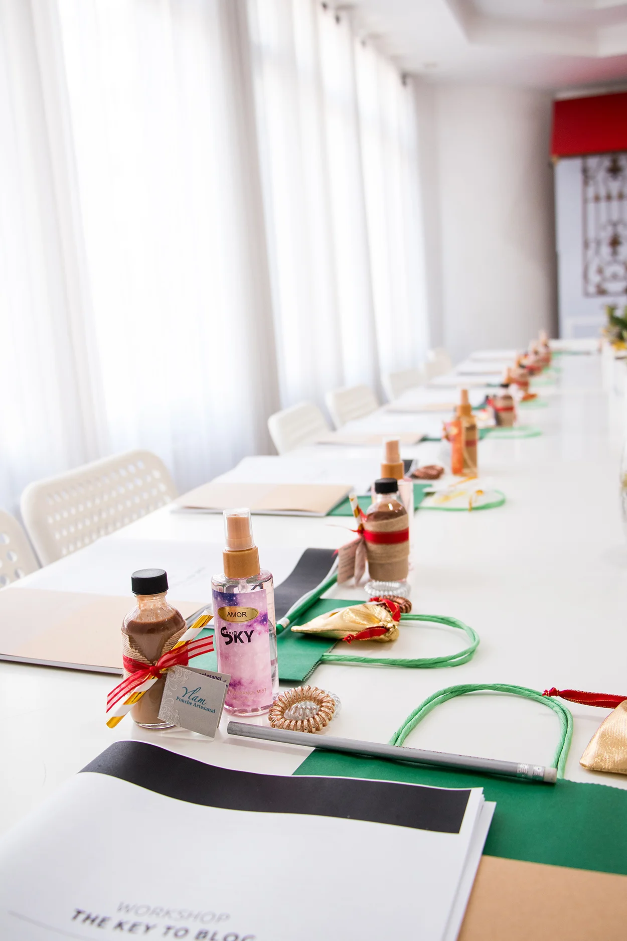 Small Gift Bag Ideas | The Key To Blog Blogging Creative Workshop
