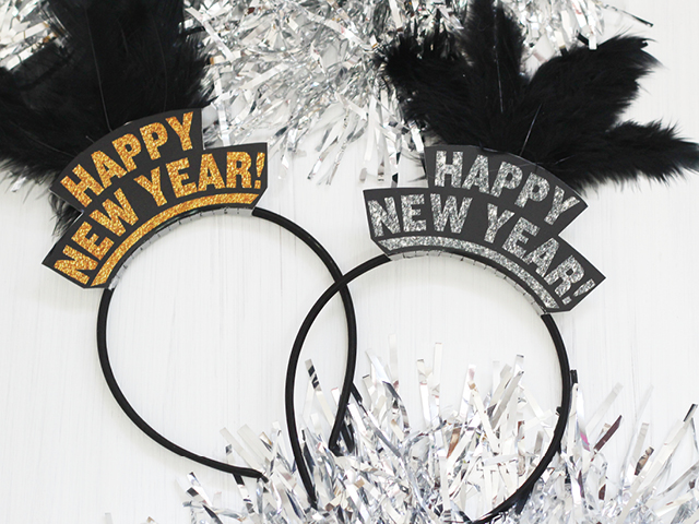 Cintillo Imprimible De Año Nuevo (¡Gratis!) // Es casi un año nuevo! ¿Estás listo para la fiesta y necesitas algunos accesorios? Tutorial de este cintillo imprimible de Año Nuevo.