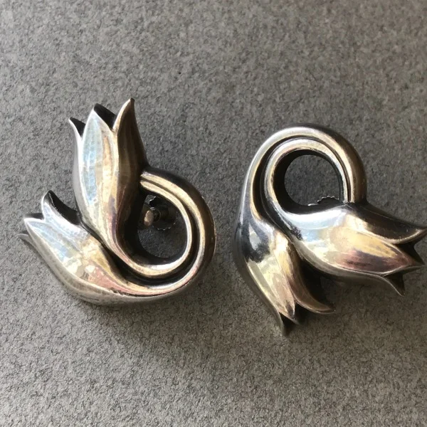 item_1980_790.jpg