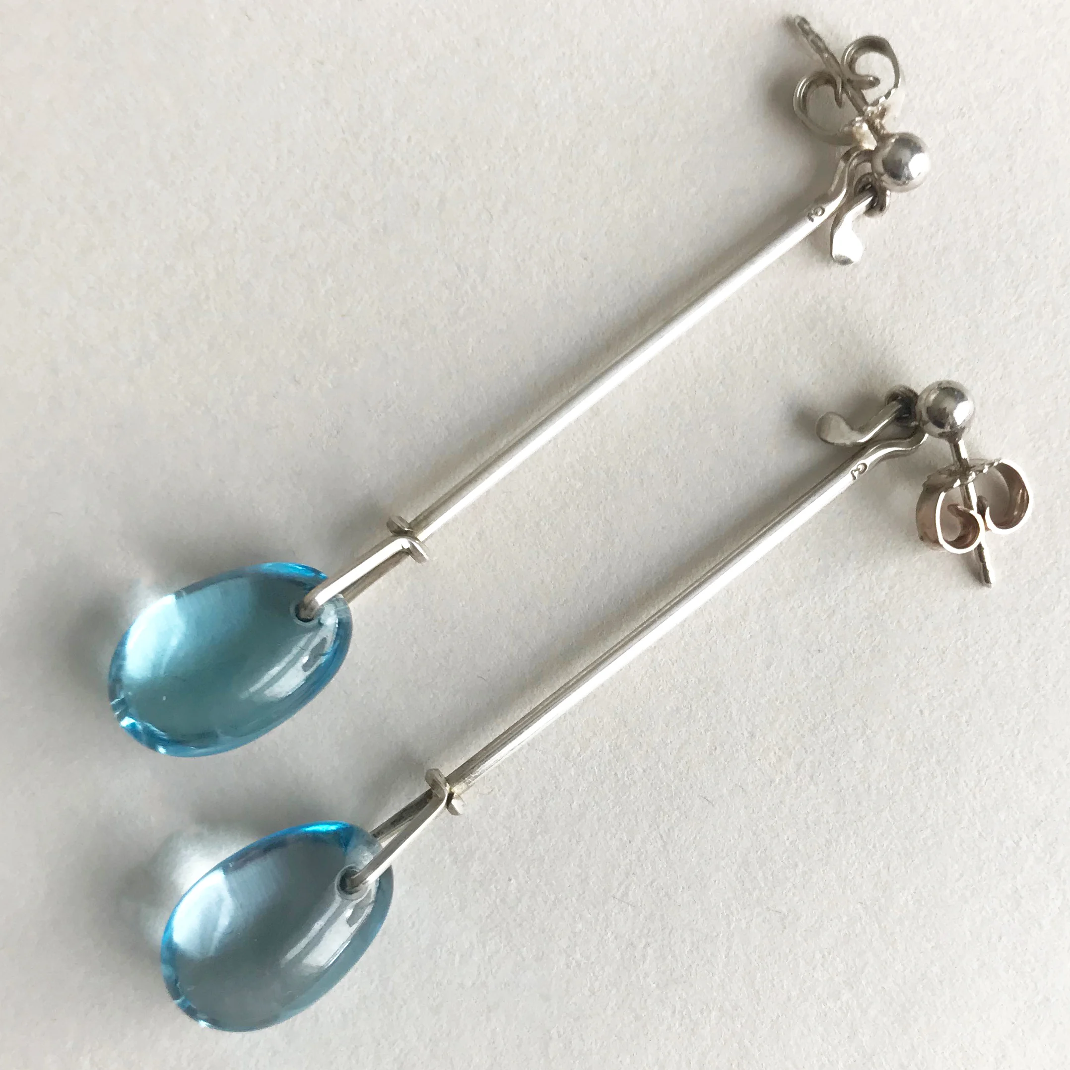 earring1.jpg