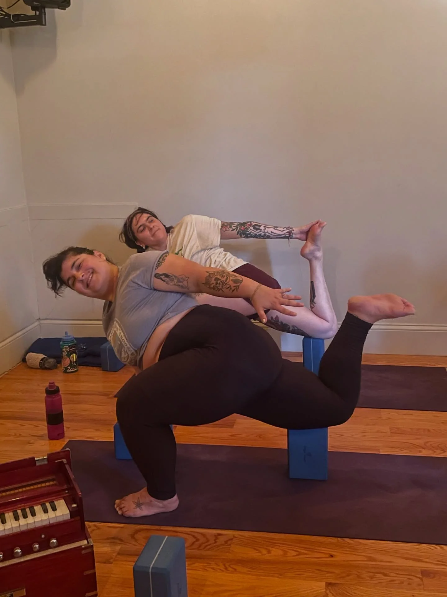 12/12 today! This is our second weekend of the 12 JAYA2025 teacher trainees community classes! Marina teaches tonight at 6 pm at Jaya Church! ❄️

Saturday you can take class with Ariana, Anusha, and Alison! ❄️

On Sunday with Leila and Hal! ❄️

Take 