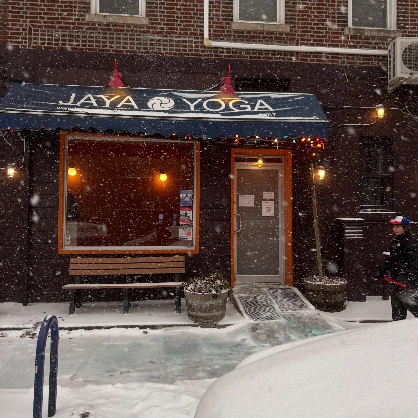 We (at Jaya) do not let a little snow ❄️interfere with the necessity of getting together to practice!🙏🏽

8:30 am meditate &amp; 9 am Yoga for Strength and Mobility with Ramit❄️
10:30 am All Levels with Carla ❄️
11 am All Levels with Maddy❄️
4 pm Yo