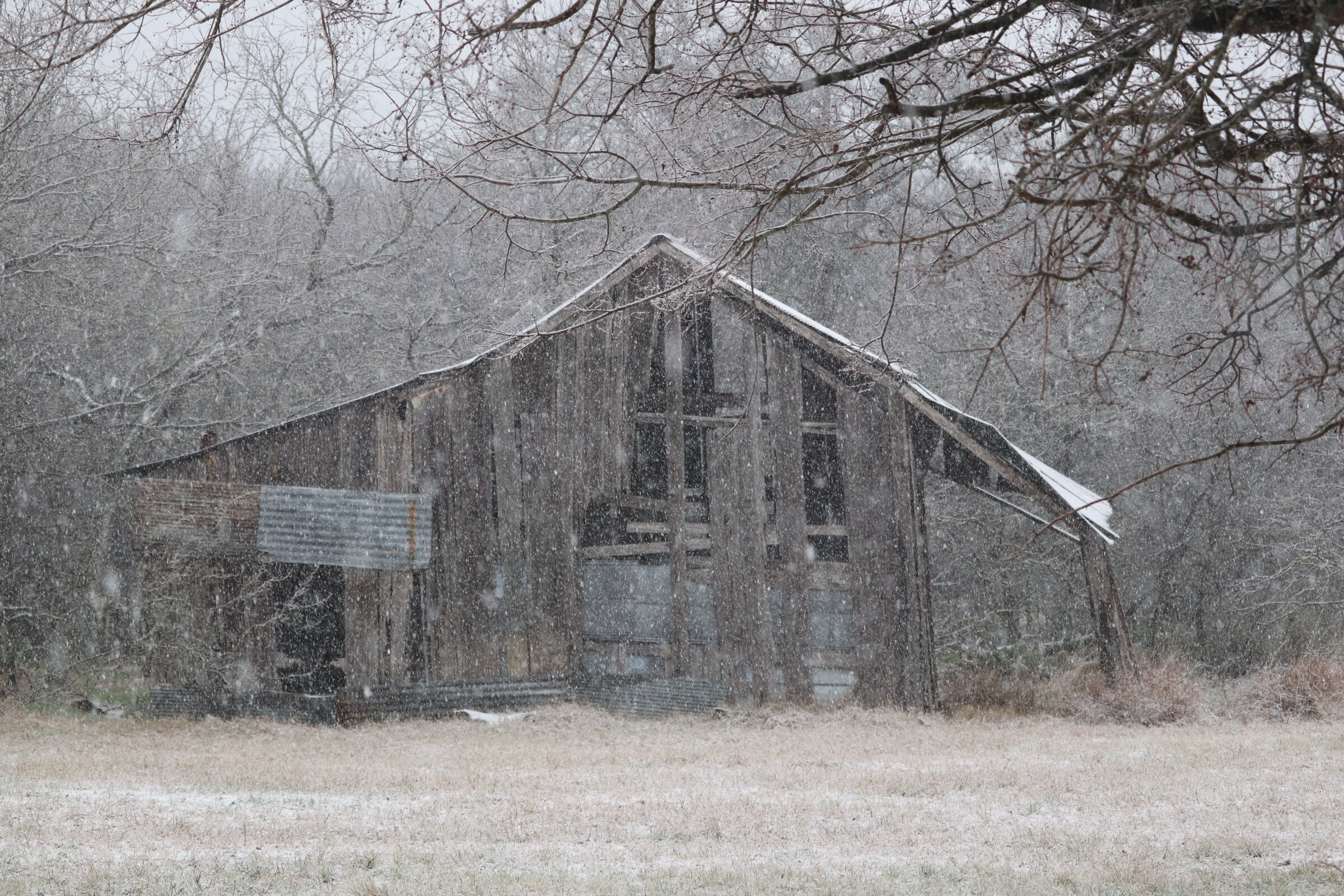 Barn_Snow.JPG