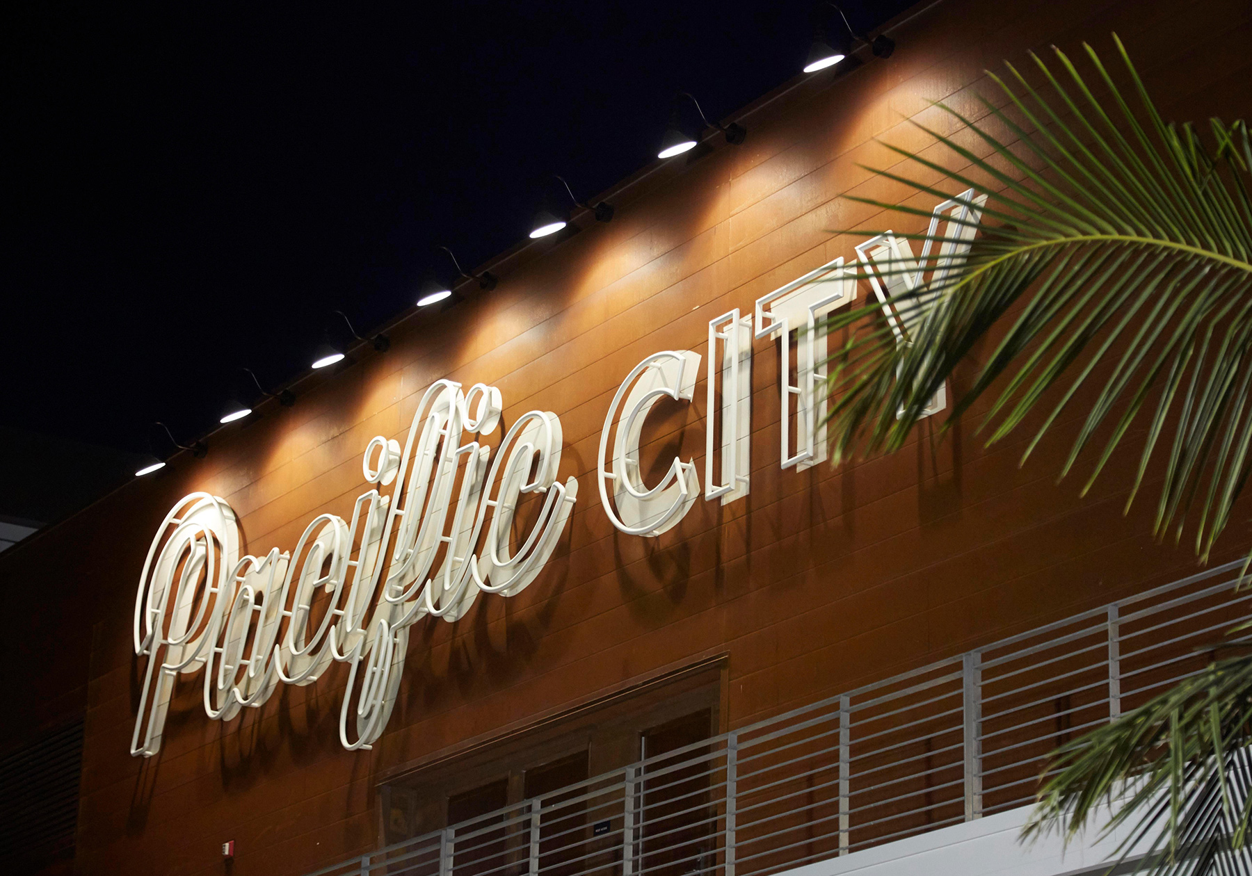 Our_Portfolio_Pacific_City_01.jpg