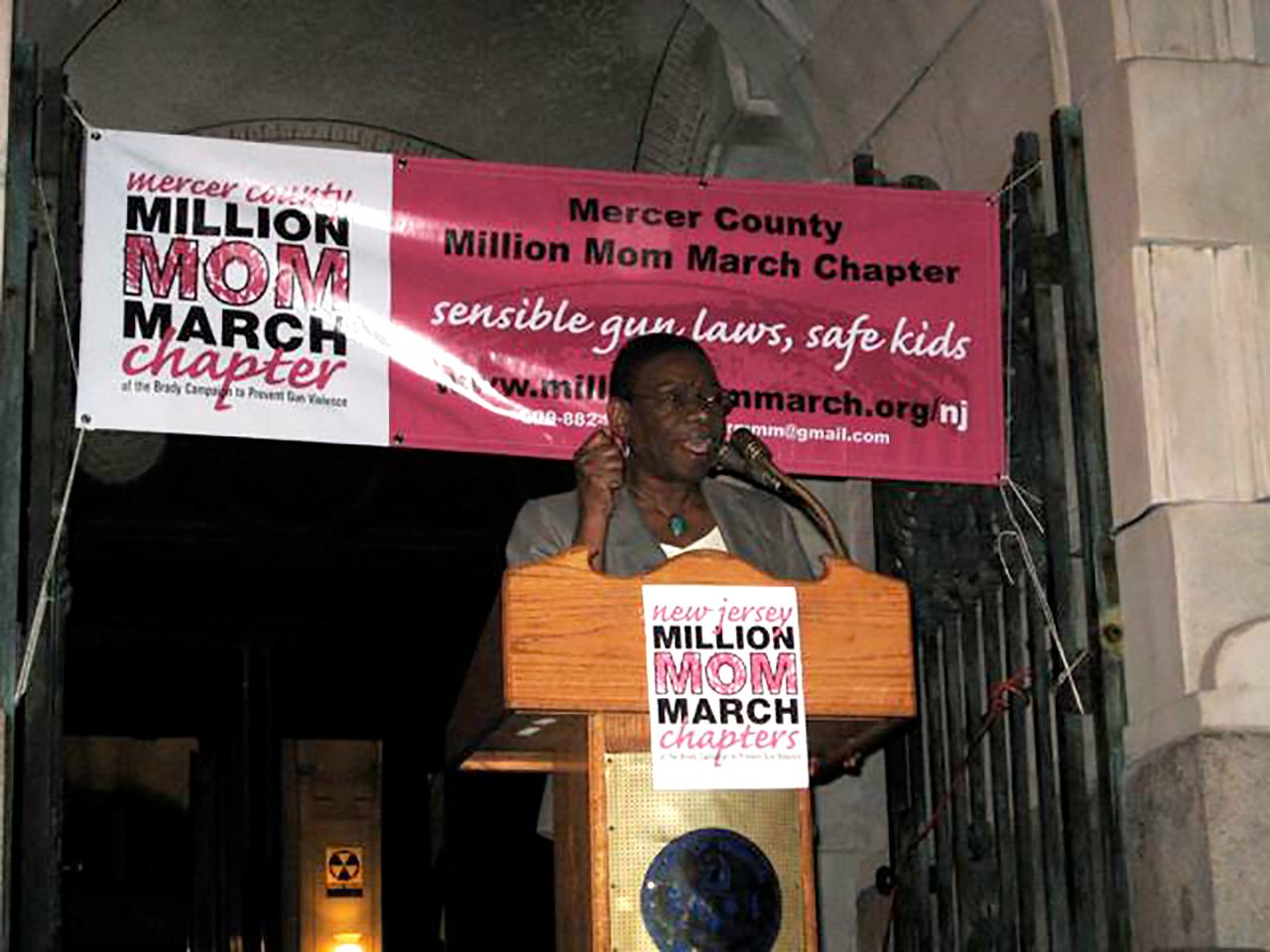 Million-mom-march-rally-5.14.08..jpg