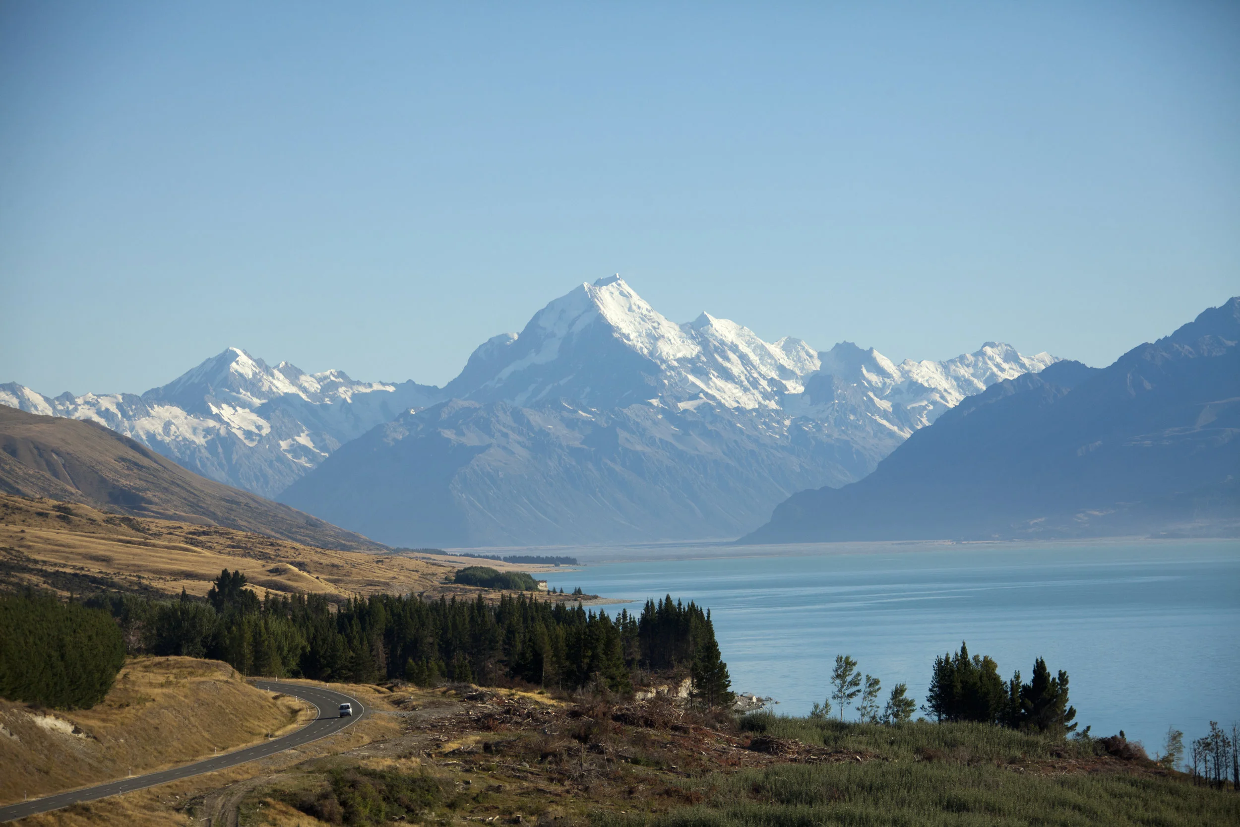 Road to nowhere - Mount Cook Village, Lake Pukaki and Alpine Salmon