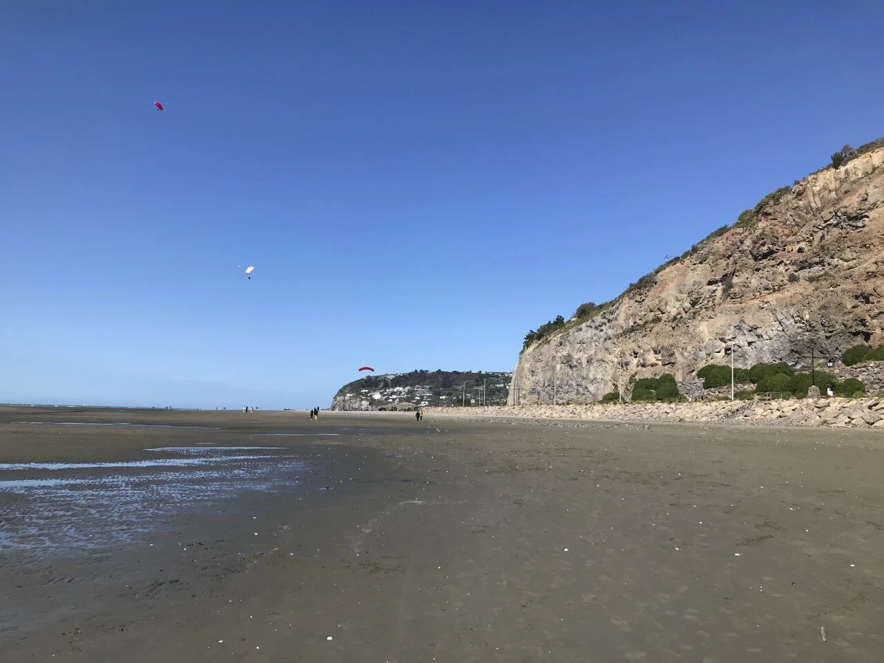       
  
    Nothing beats a weekend at the seaside. No matter what the weather or the season the beach always seems to revive the senses and refresh the soul.  &nbsp;Hopefully you feel like I do and get the opportunity to go to the beach on a regul