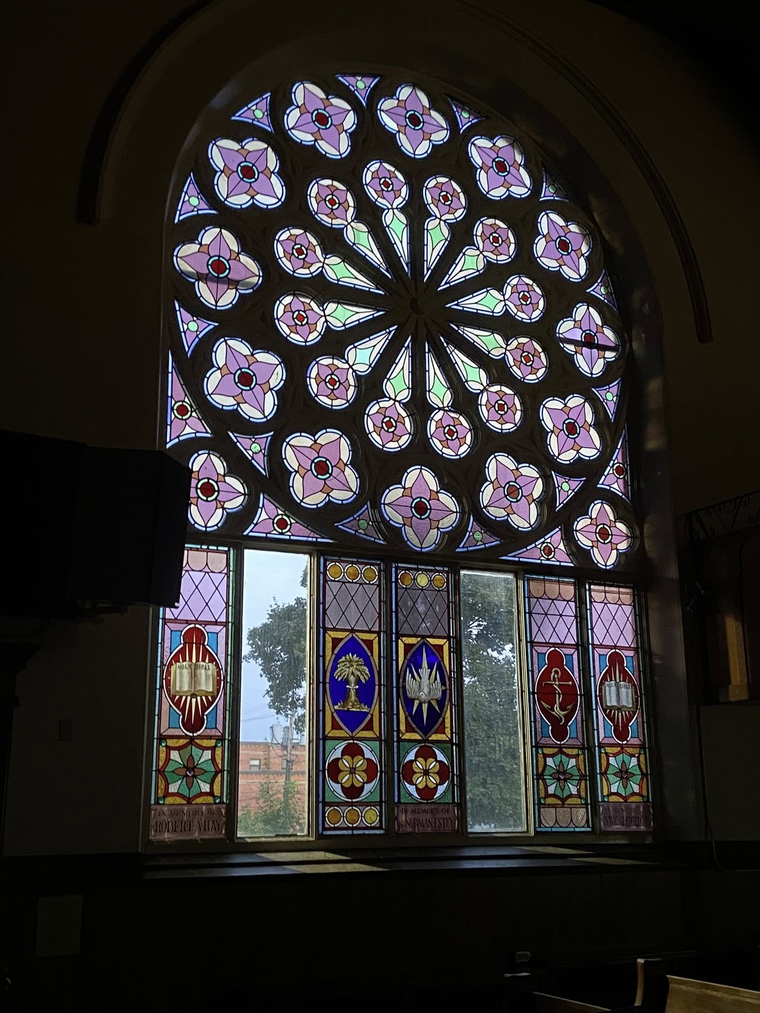 Stain_Glass_during_repair.jpg