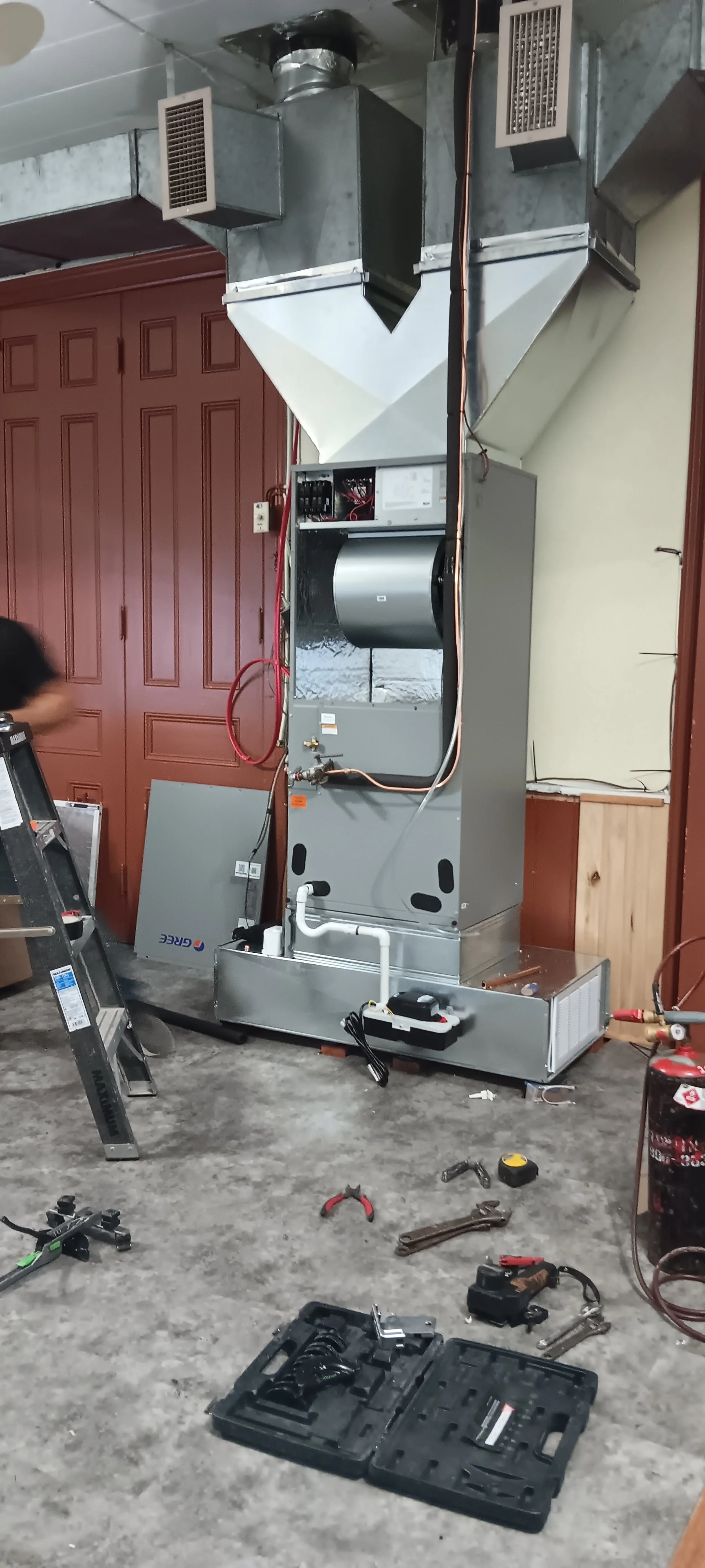2-Furnace - Instalation of New Electric.jpg