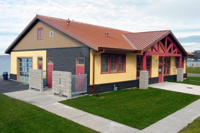 bathhouse.jpg