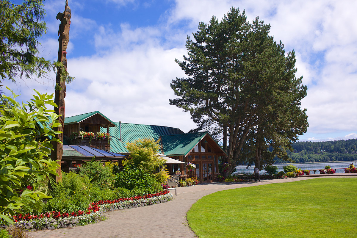 Kiana Lodge
