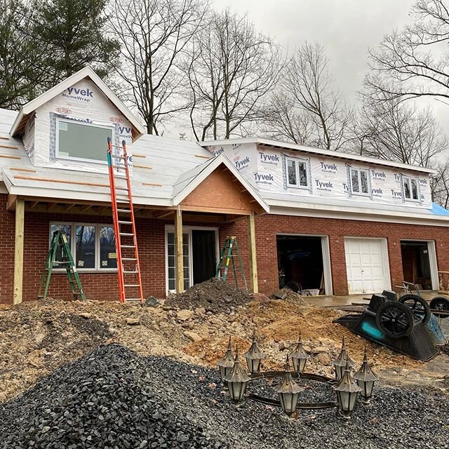 Busy converting this 3 car garage on this awesome estate in South Amboy to a 3 bedroom guest house! Stay tuned for updates! #njarchitect #southamboynj #residentialconstruction #guesthouse #courtneylowryarchitect
