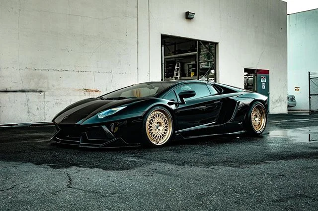 How many people do we think are about to lose they&rsquo;re shit over this no likes on Instagram thing? 🤔😂 @lamborghini / @chris_theleverage / @boden_autohaus / @hre_wheels / @vorsteiner / @pirelliusa / #aventador / #supercarsaturday / #instagram /