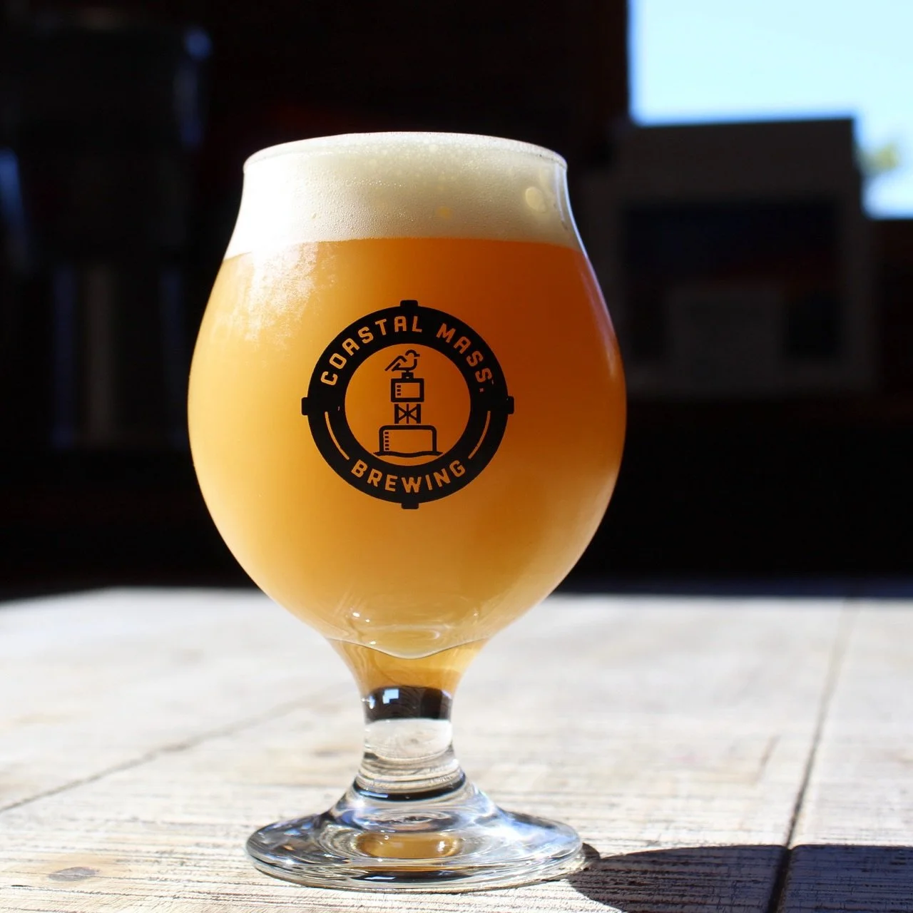 EVERYONE STAY CALM&hellip;Captain Max is on Tap!!! We have a limited supply so come in today from 3-10pm to grab a glass of this Hazy New England IPA dry hopped with Citra, Mosaic and Cashmere. 
Brewed exclusively for the @webberrg and available on 
