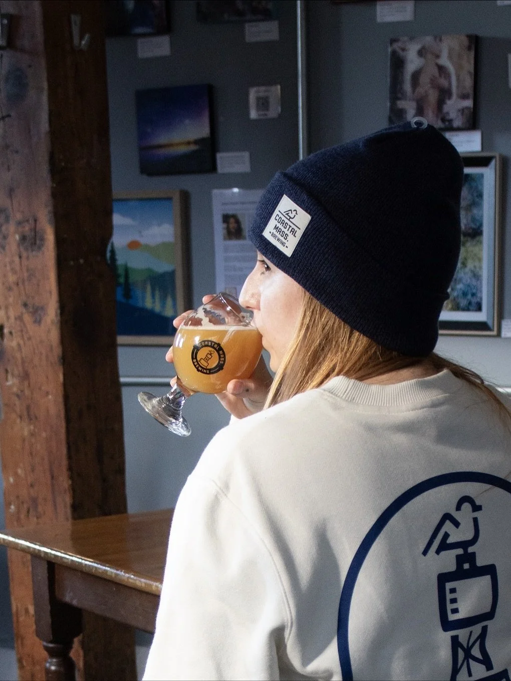 WE GOT MERCH! New crewnecks just dropped. Drop in today from 3-10pm grab a Captain&rsquo;s Feast and check out the new Coastal Mass duds. Cheers!

#merch #brewery #craftbeer #beverly #northshore #drinklocal #shopsmall