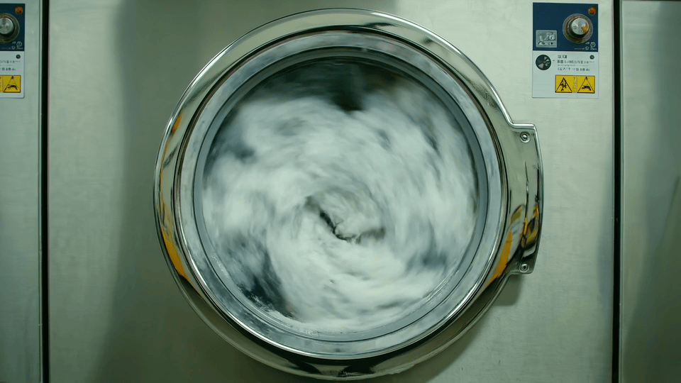 spin LUMA SUDS COMMERCIAL Andrew Oyl Miller AI film director.gif