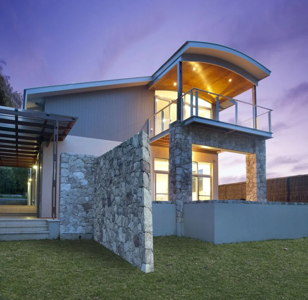 Dunsborough_1r.jpg