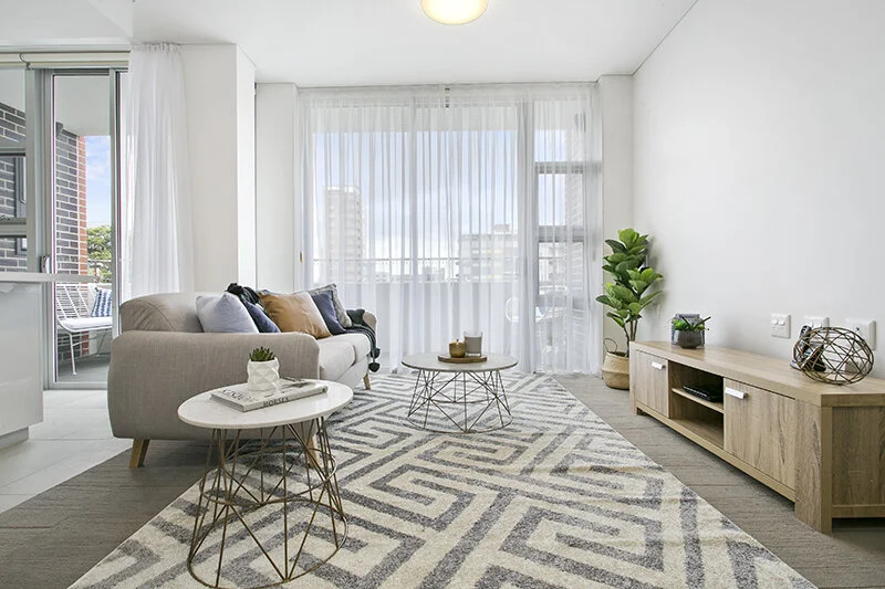 RUGS