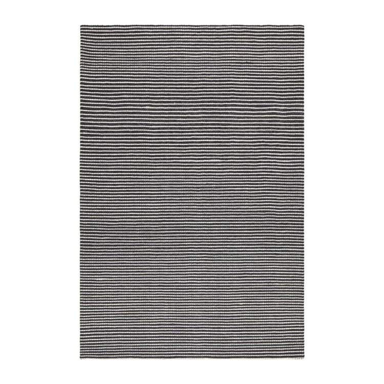 Studio 320 Black