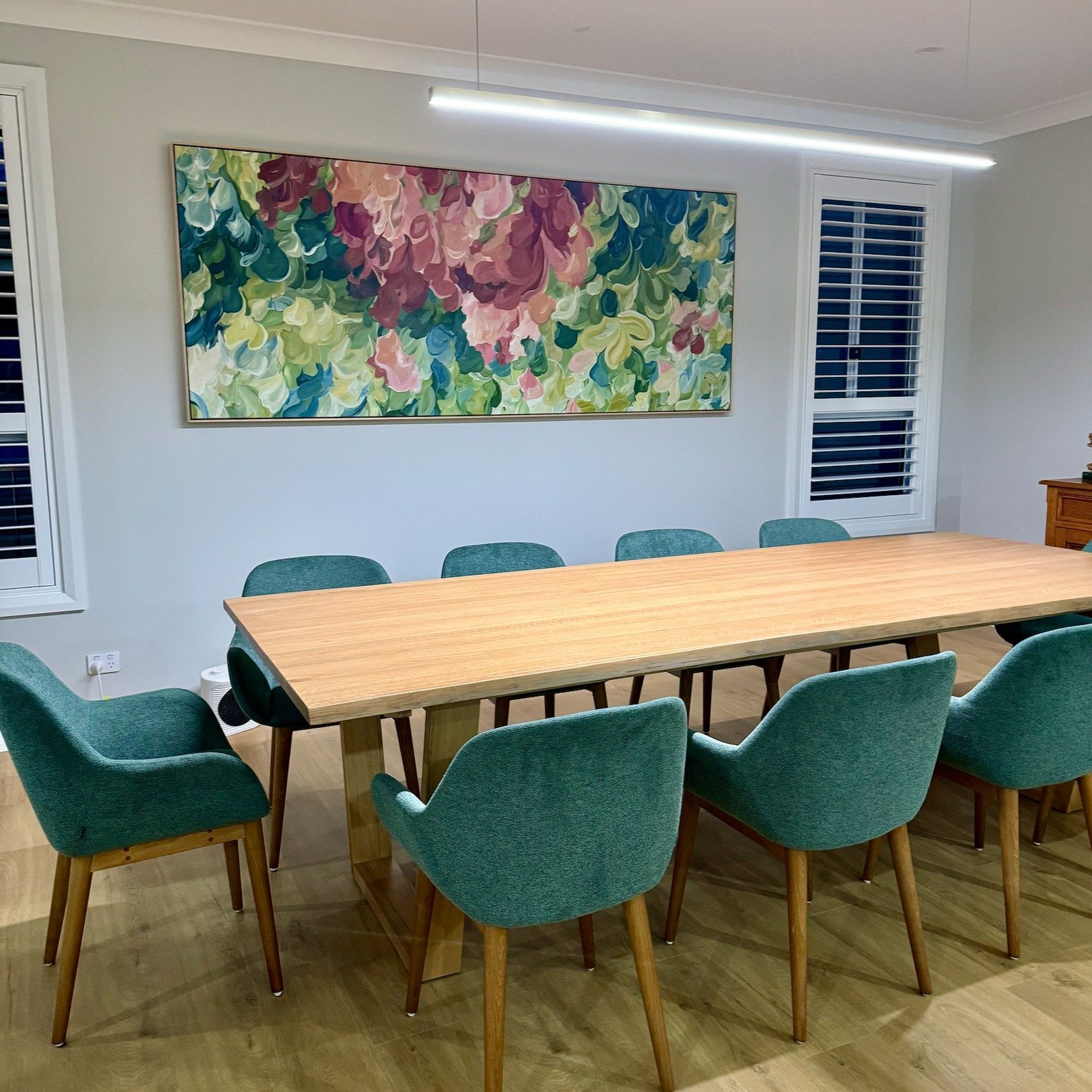 NEW PROJECT - Design + Style - Menai 🫒🌿

It was a pleasure to give a helping hand for this brand new home. 

Whilst many of the options are pre determined by the building package we can always assist in helping to make the design decision and the f