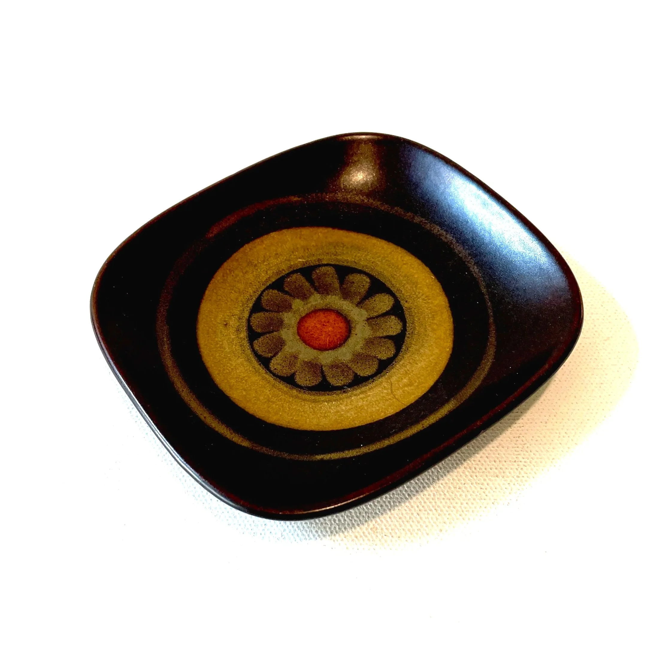 Denby+Arabesque+Small+Dish.jpg