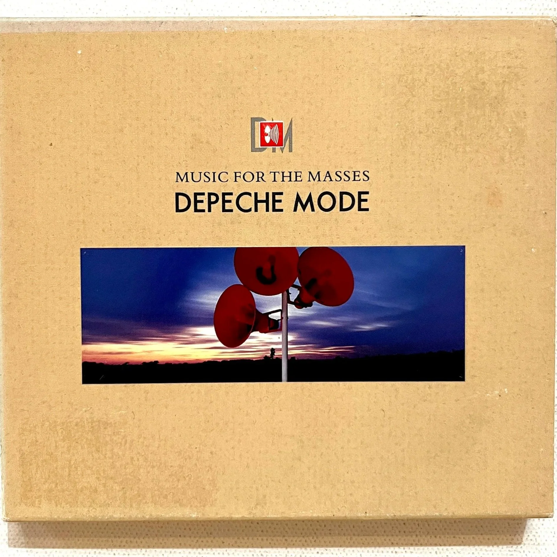 Depeche+Mode+Music+for+the+Masses+Deluxe.jpg