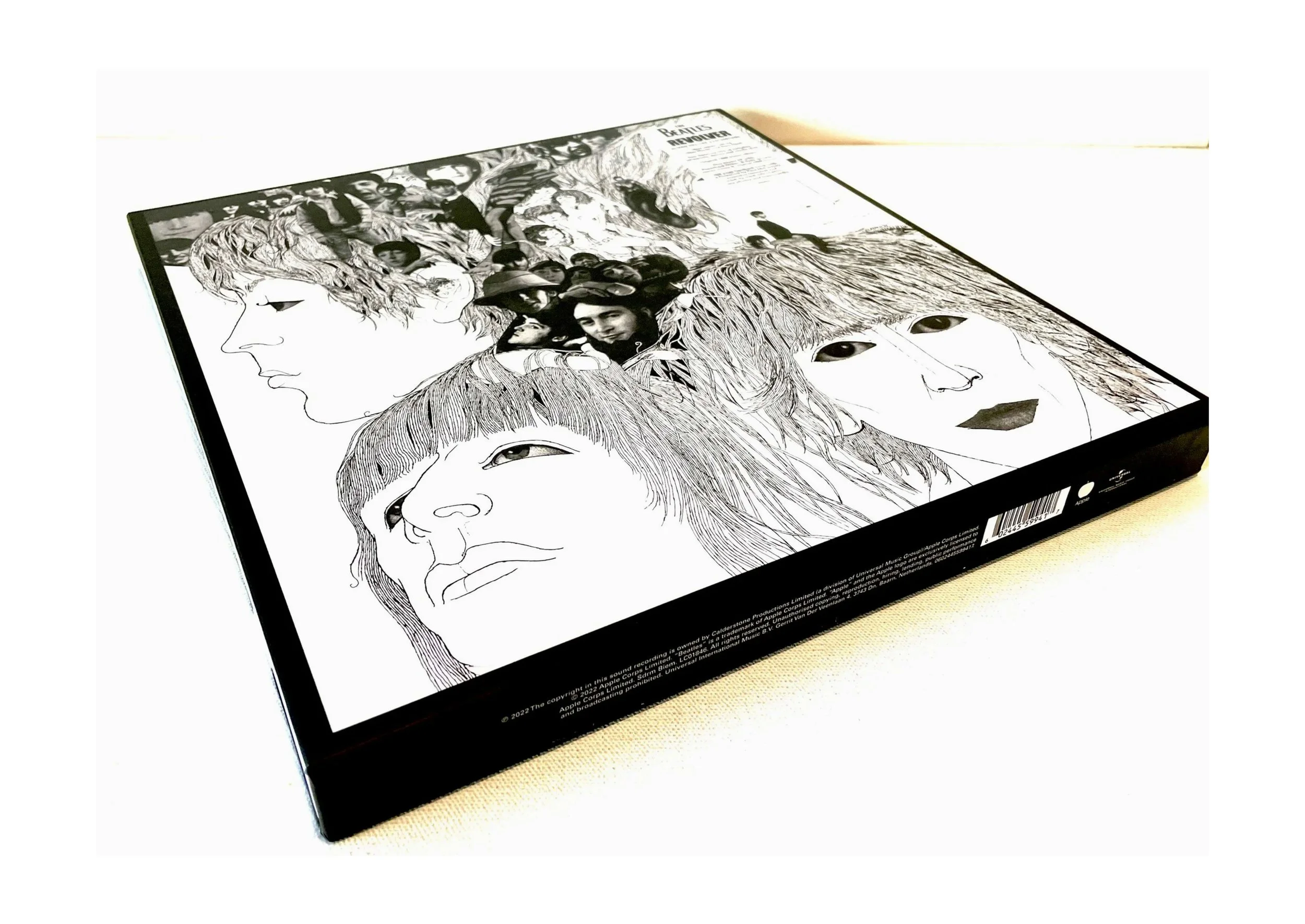 Beatles+Revolver+Box+5.jpg
