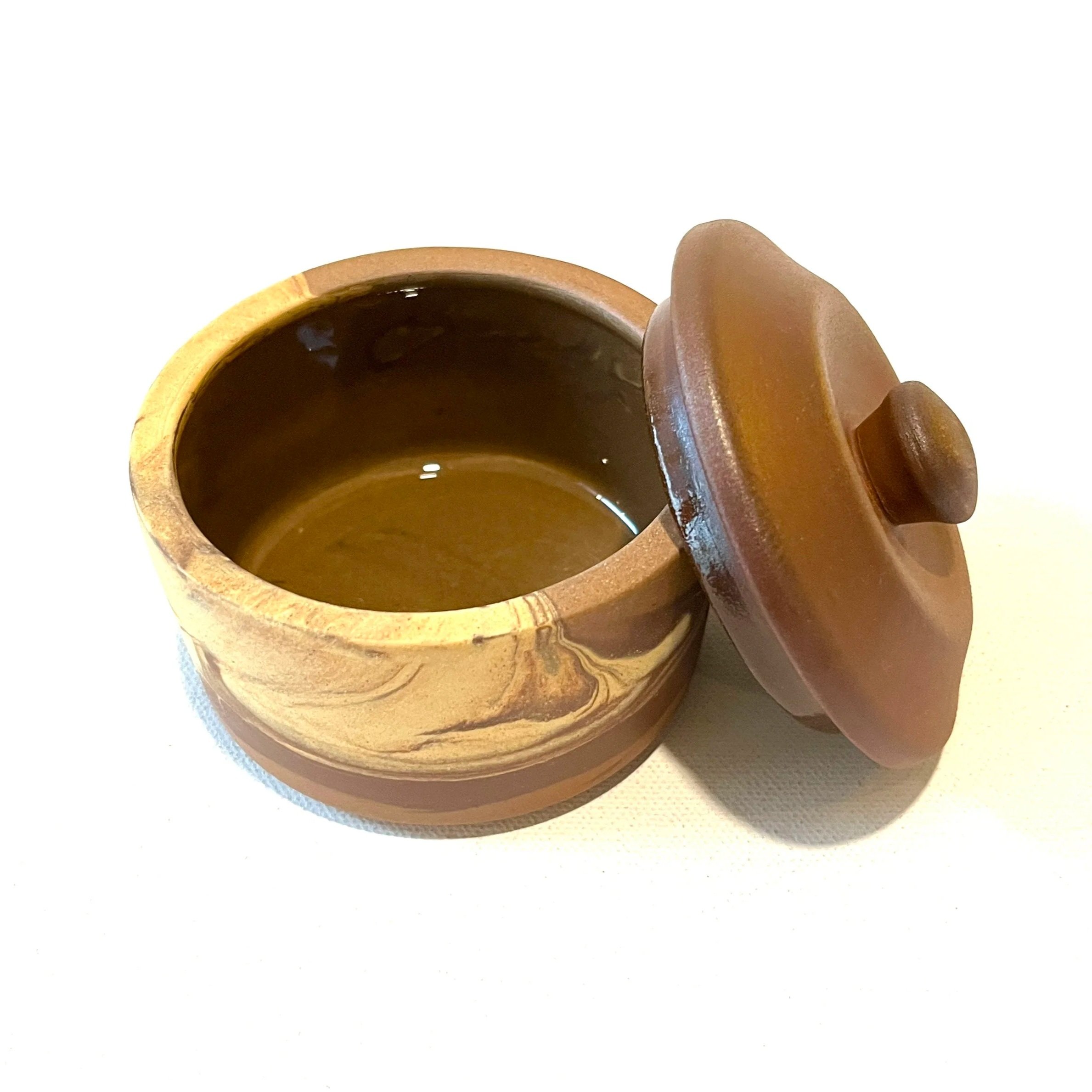 Te+Rona+Lidded+Pot+Sml+%282%29.jpg