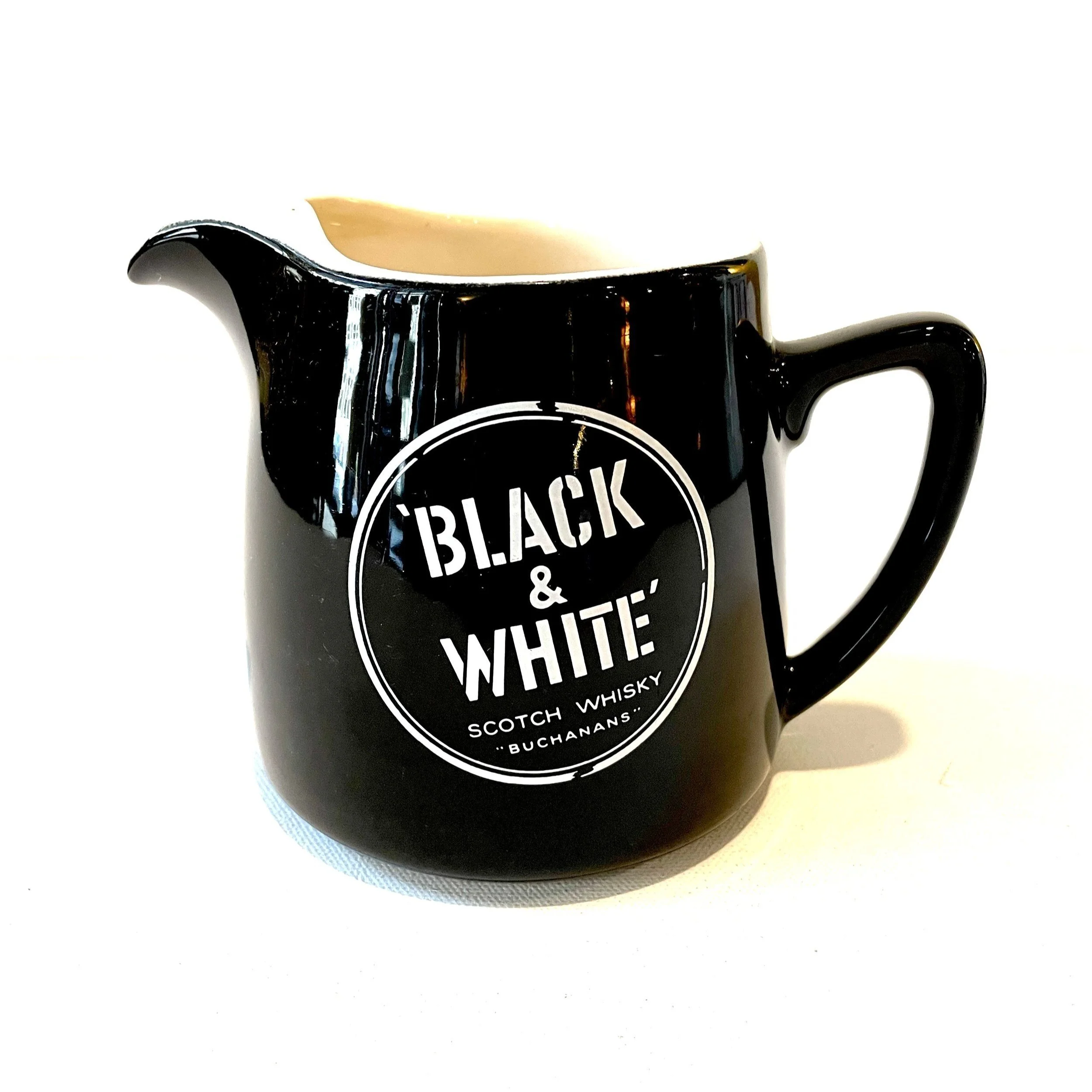 Black%252B%252526%252BWhite%252BWhisky%252BJug.jpg