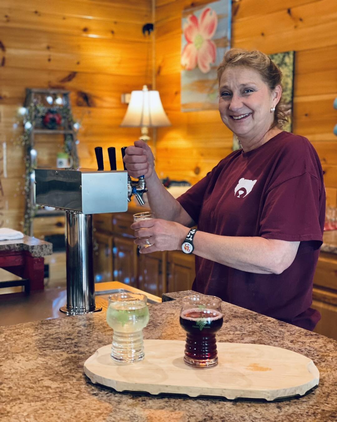 🥳Cider Flights await you!🥳

🍍🍎🍏🫐🍓

🎉Apple, Pineapple, and Blackberry are currently on tap! 

#cadescovecellars #cadescovecellarswearsvalley #greatsmokymountains #cider #hardcider #gatlinburg #freetasting #ciderflight