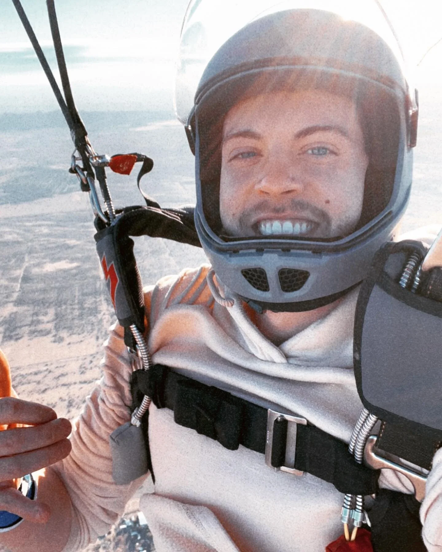 🌄📸🪂
.
.
.
.
.
.
.
.
#AZ #SDAZ #skydiving #skyporn #parachute #jointheteem #freefall #boogiedown #SIS