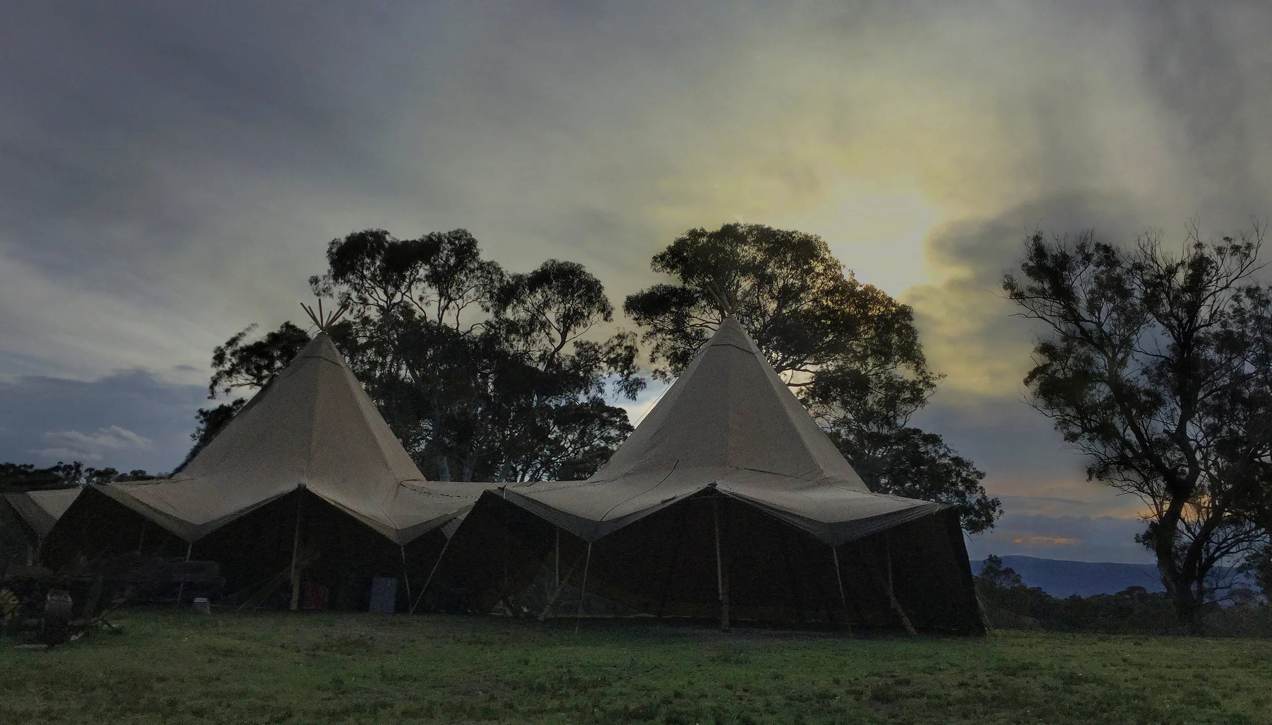 Tipi tents