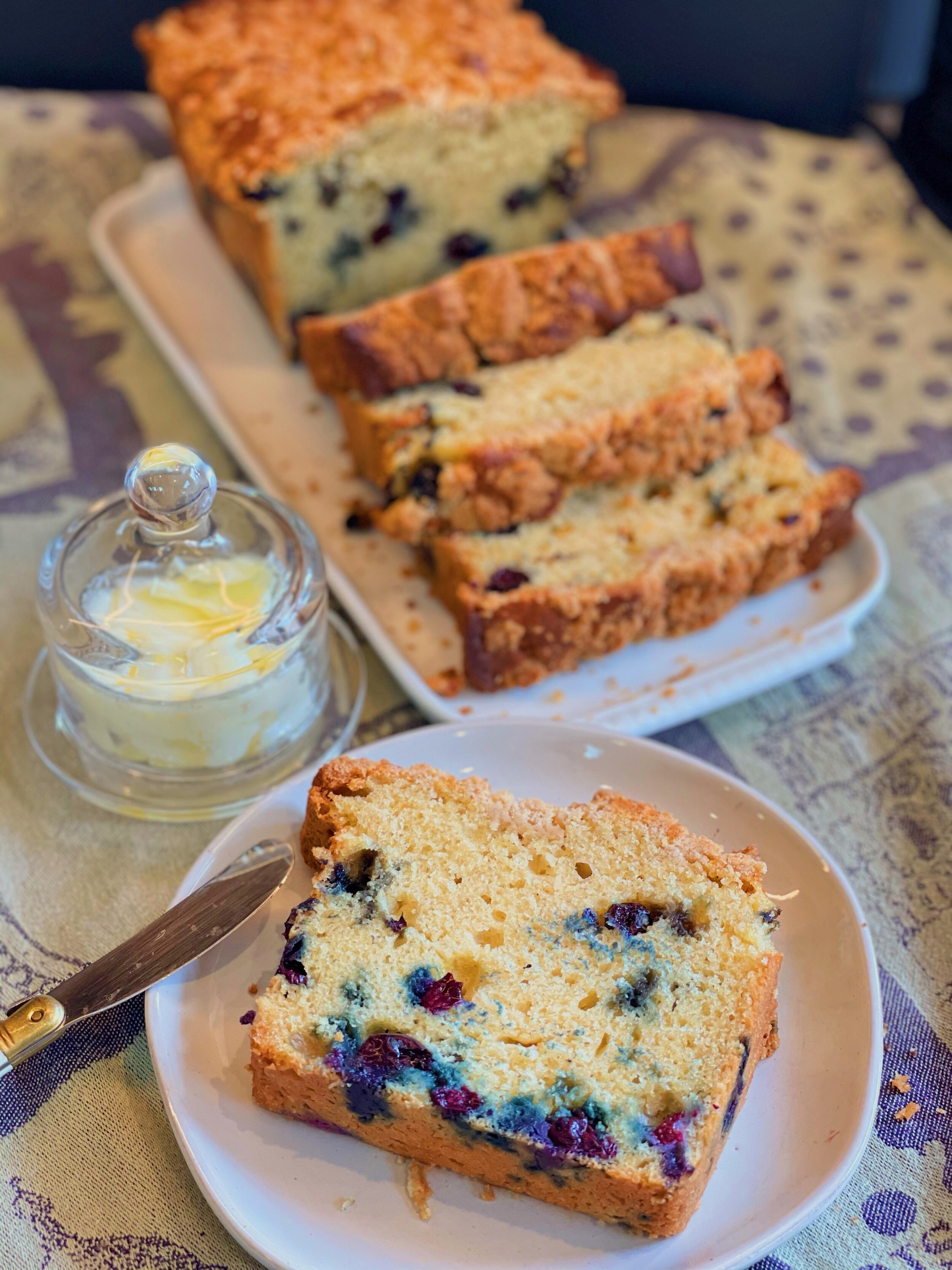 Blueberry Muffin Bread with Cinnamon Crumble