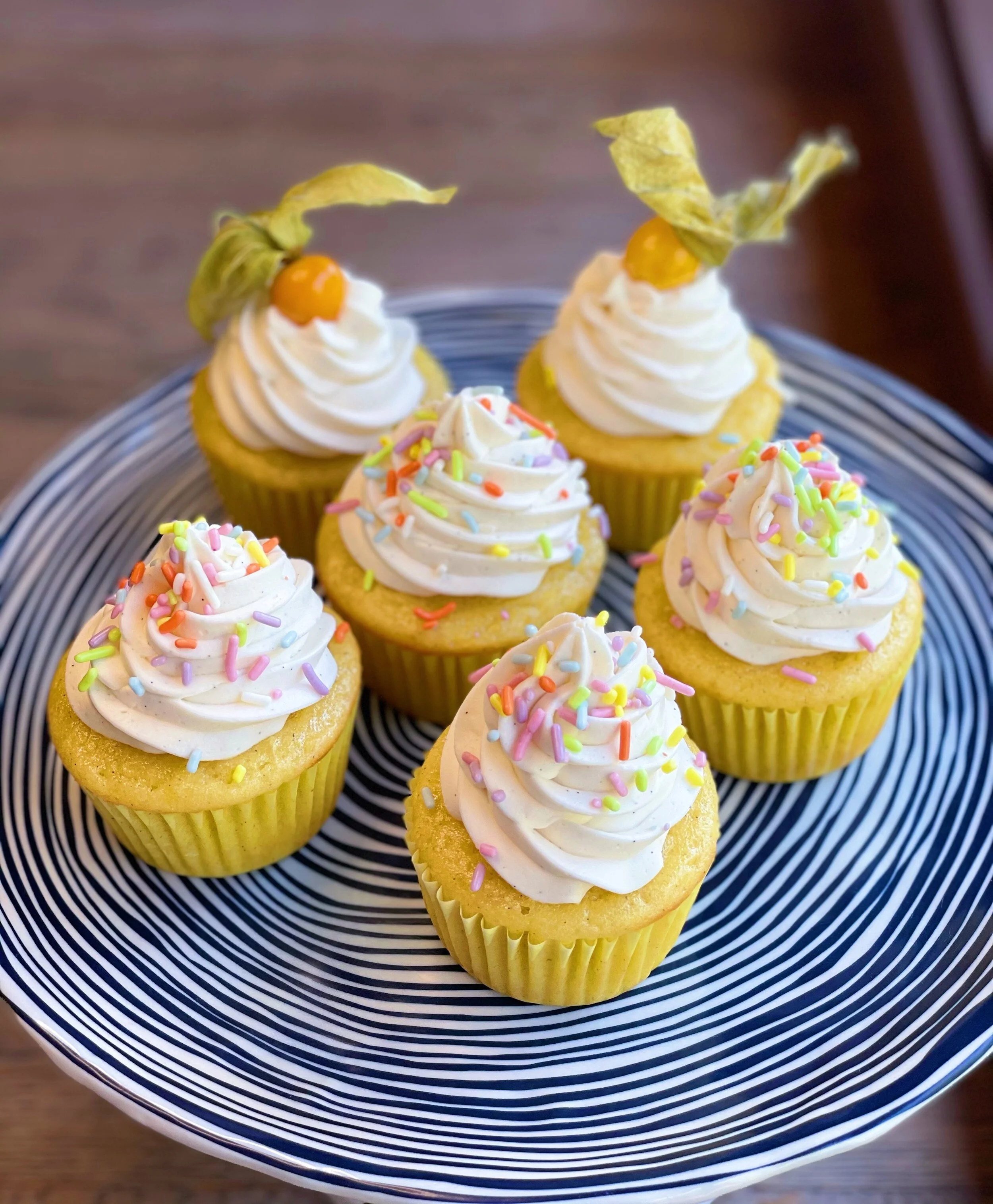 Easy Gluten Free Vanilla Cupcakes with Vanilla Buttercream