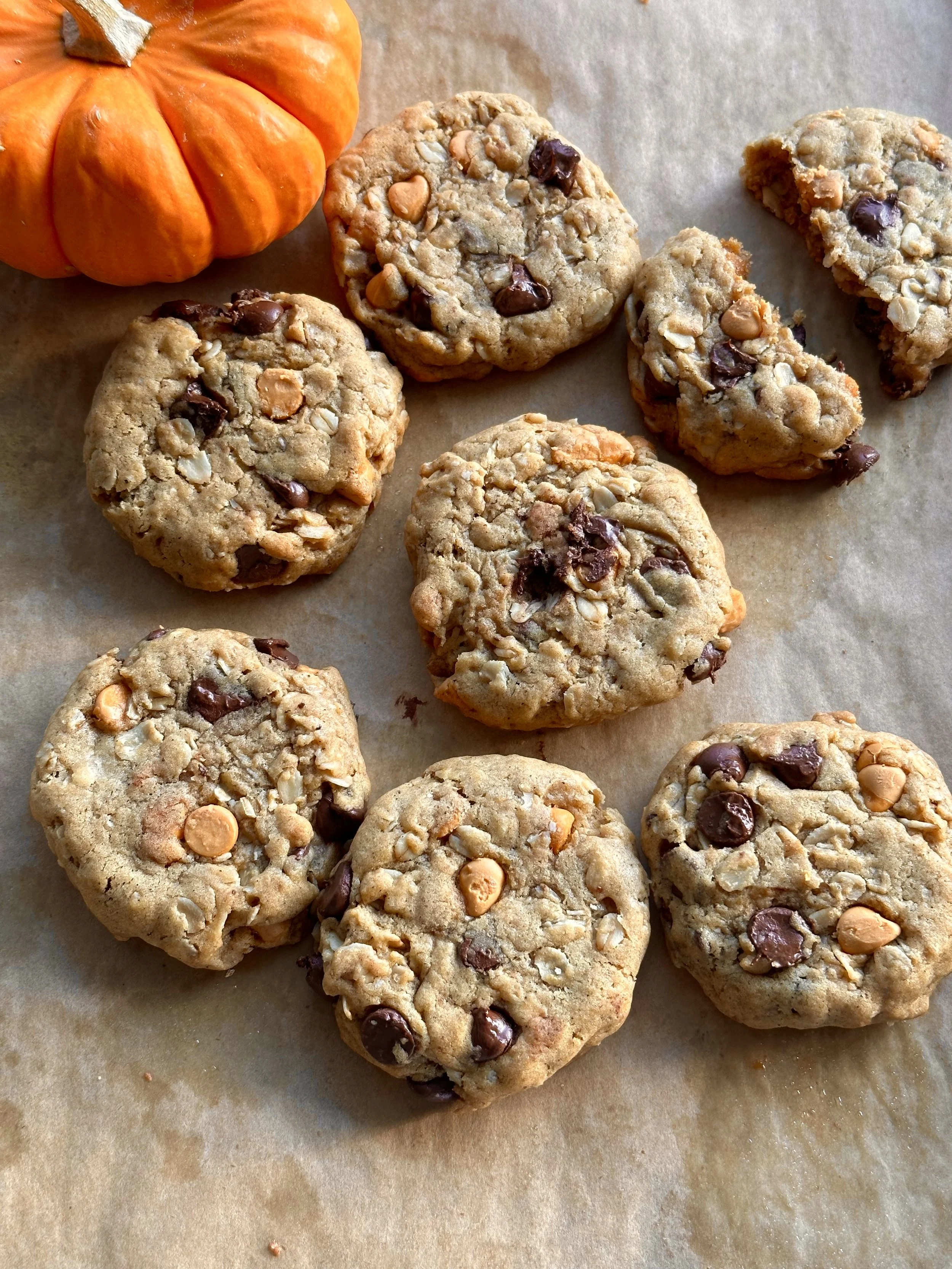 Browned Butter Oatmeal Chocolate Butterscotch Cookies with Pumpkin