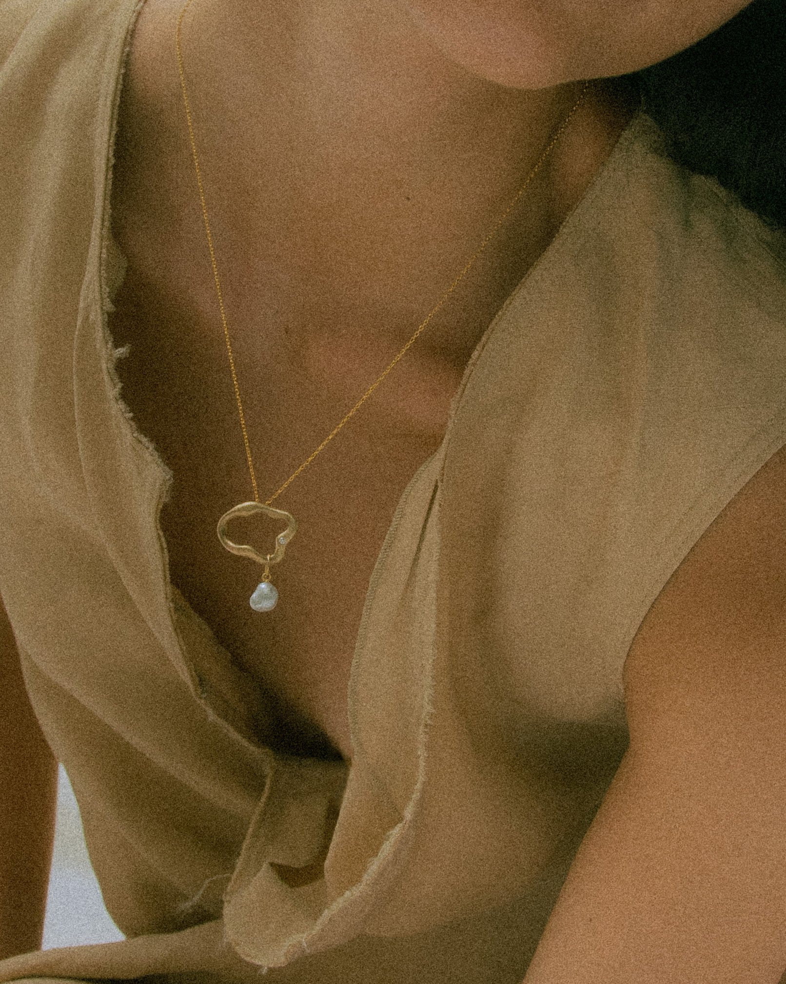 Curo Necklace