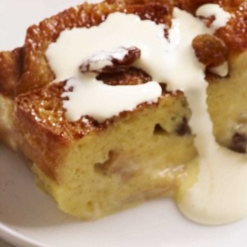 Our Vanilla &amp; Cinnamon Bread Pudding is back!! 😍

Head down to Costco to grab a pack of our delicious dessert to share. We hand-cut brioche bread, bake with Madagascan vanilla custard, juicy golden raisins &amp; top with a sprinkling of cinnamon