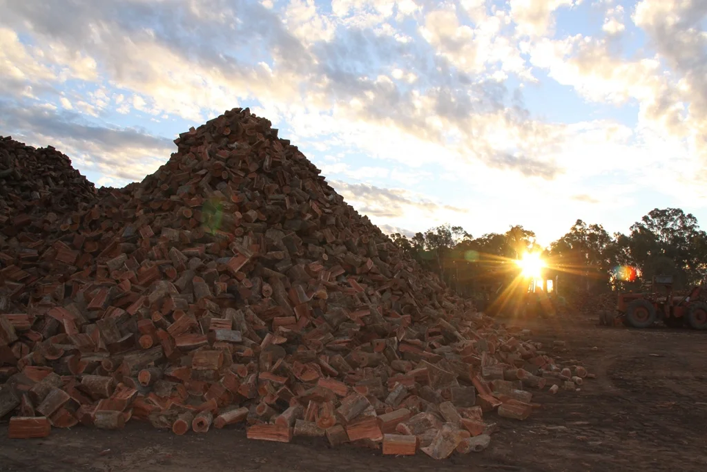 grg_firewood_split_redgum.JPG