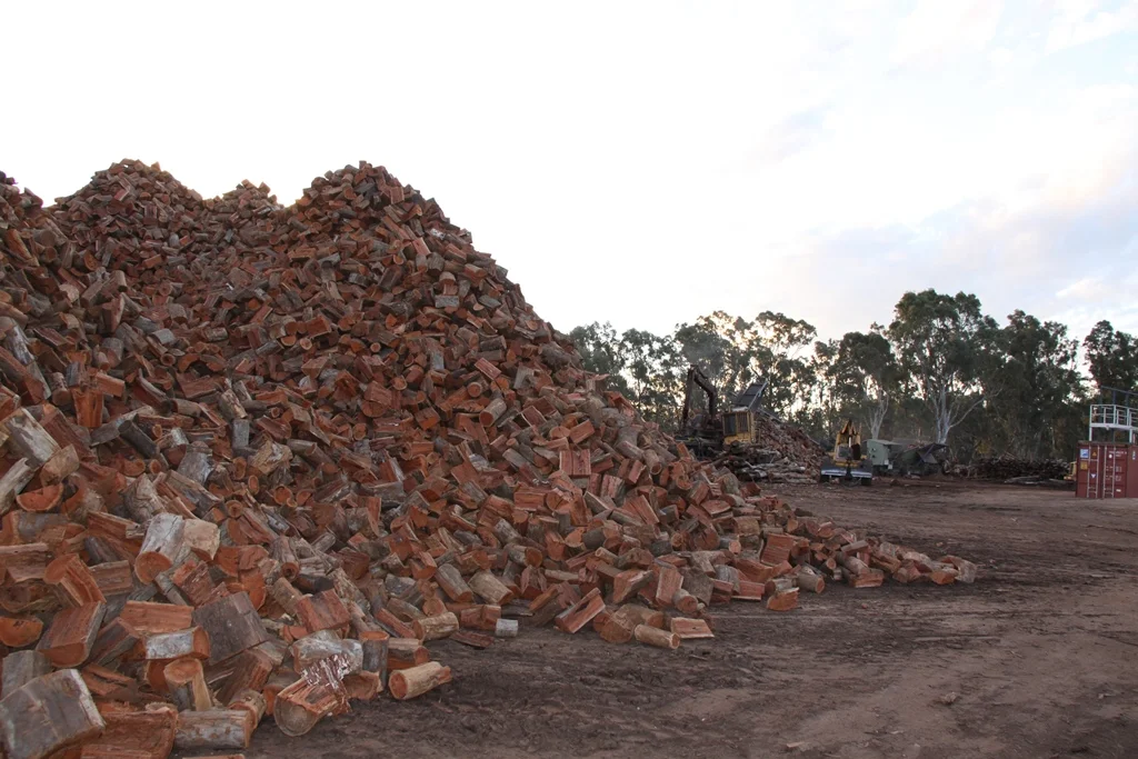 grg_firewood_split_redgum_.JPG