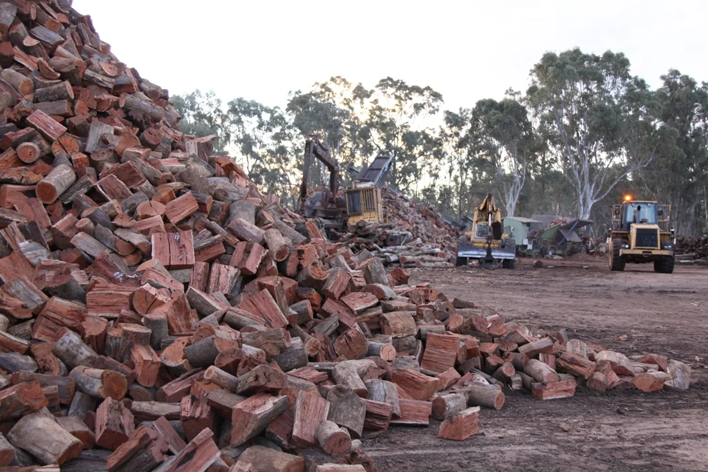 grg_firewood_split_redgum_sustainable.JPG