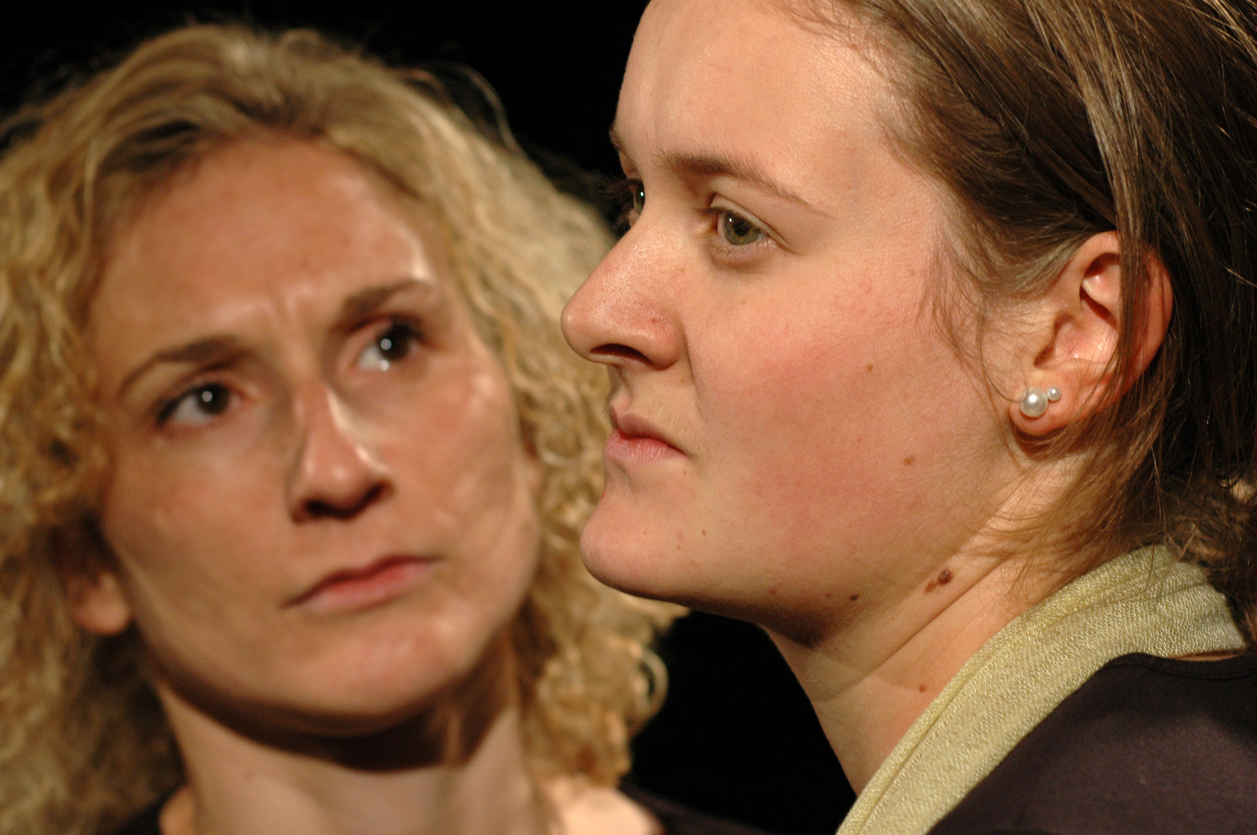 2006 TheaterStudio Freitag Medea 25.JPG