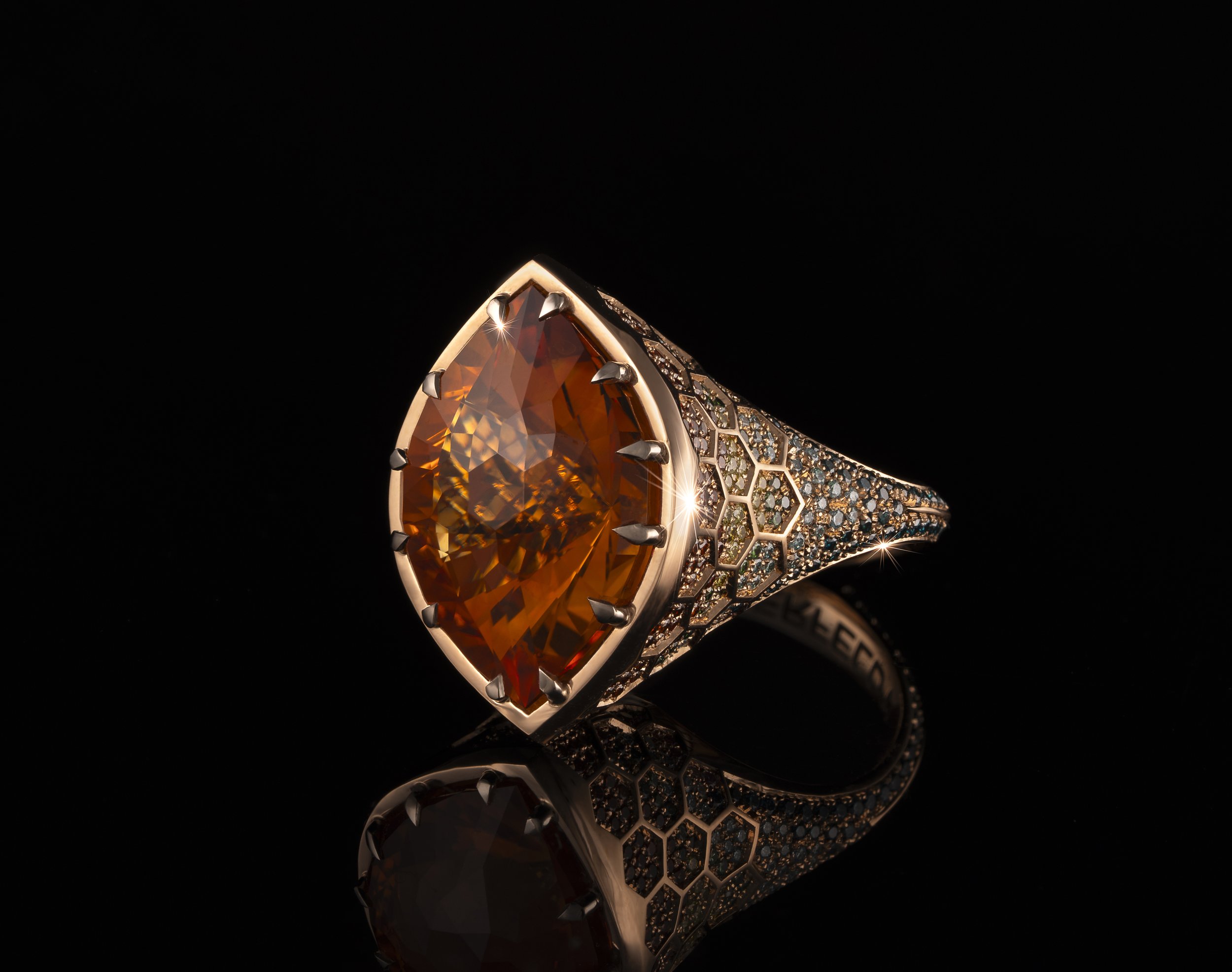 Madeira Citrine Ring with honeycomb pattern set with diamonds by Nigel O'Reilly Goldsmith with ABERFELDY Whisky