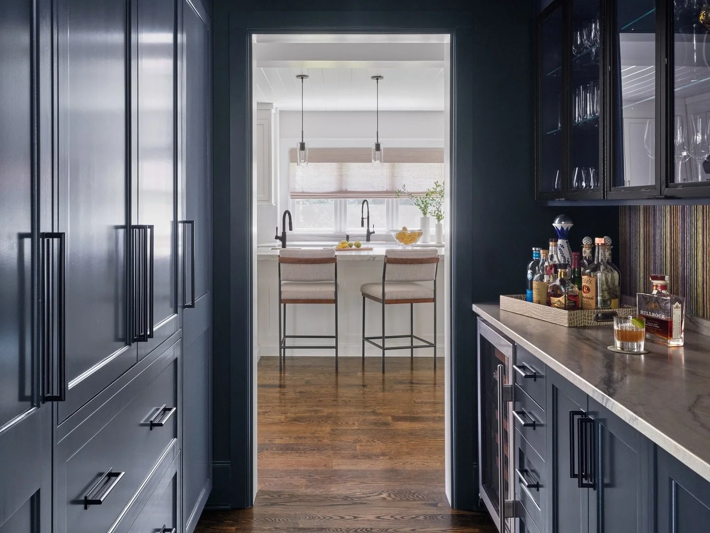 Color drenched butler&rsquo;s pantry in Scarsdale